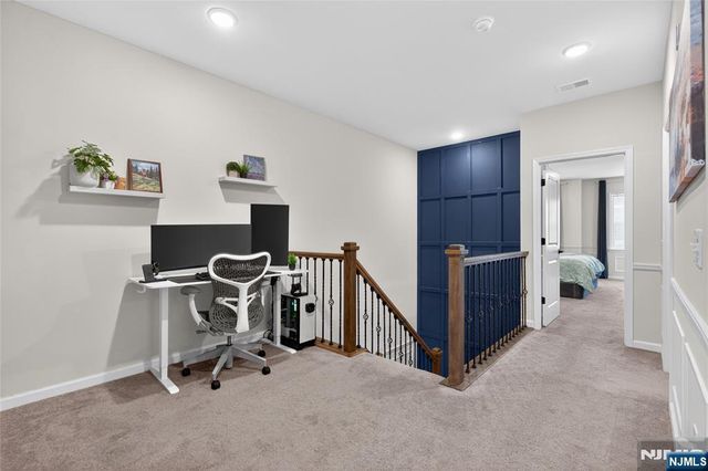 29 Arnold Drive, Wood Ridge, NJ 07075