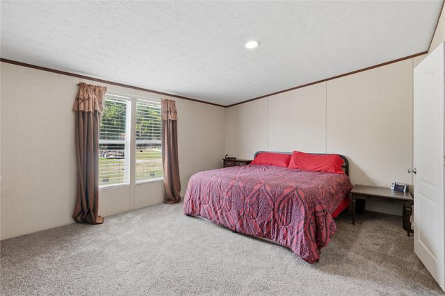 18492 Parker Road, Cleveland, TX 77328