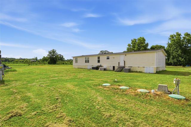 18492 Parker Road, Cleveland, TX 77328