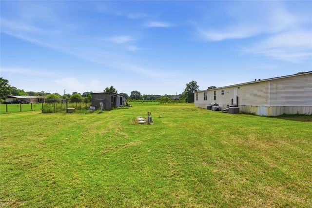 18492 Parker Road, Cleveland, TX 77328