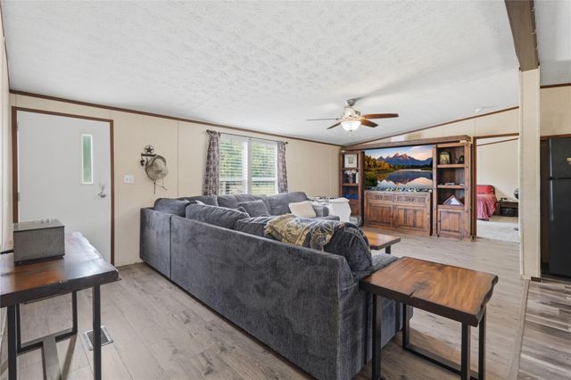 18492 Parker Road, Cleveland, TX 77328