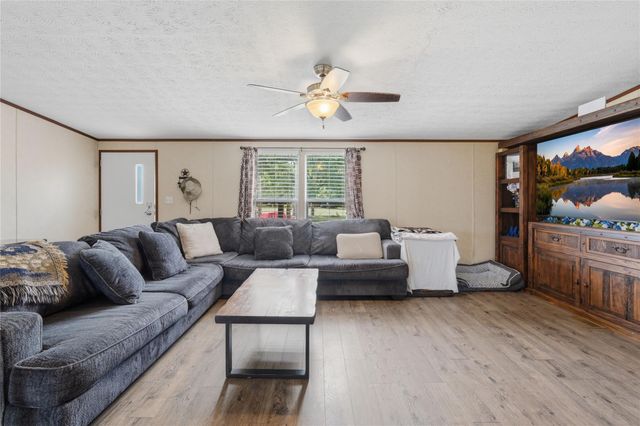 18492 Parker Road, Cleveland, TX 77328