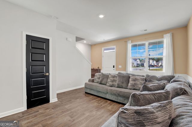 33 Dusky Court, Hinesville, GA 31313