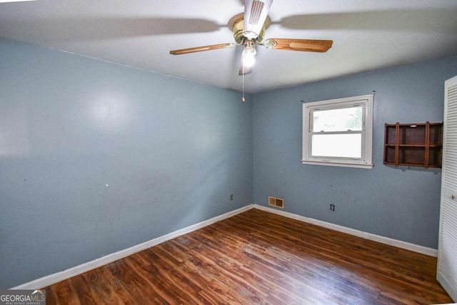 35 Robinson Drive, Carrollton, GA 30117