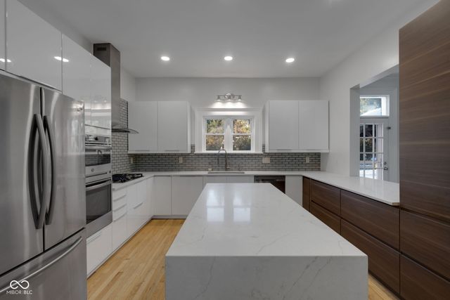 11178 Ditch Road, Carmel, IN 46032