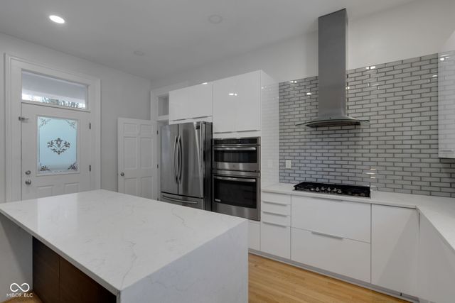 11178 Ditch Road, Carmel, IN 46032