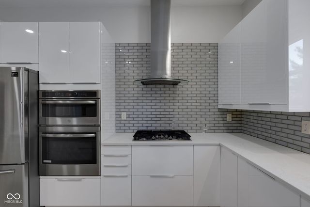 11178 Ditch Road, Carmel, IN 46032