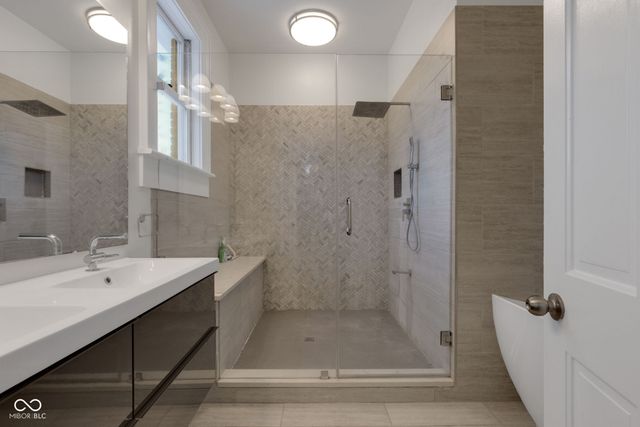 11178 Ditch Road, Carmel, IN 46032