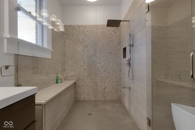 11178 Ditch Road, Carmel, IN 46032