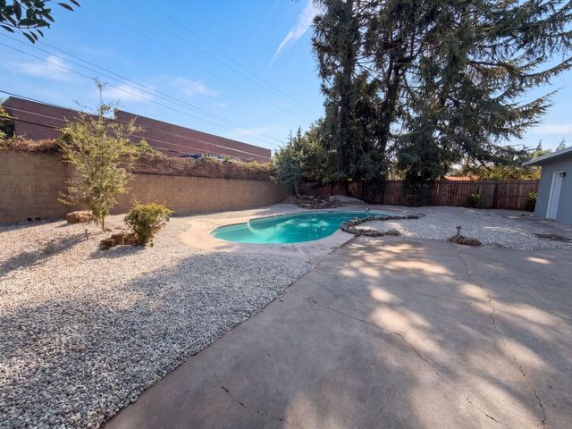 4224 Boone Ln, Sacramento, CA 95821