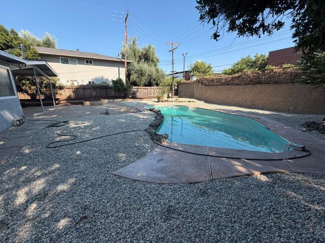 4224 Boone Ln, Sacramento, CA 95821