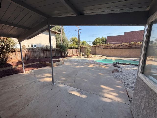 4224 Boone Ln, Sacramento, CA 95821