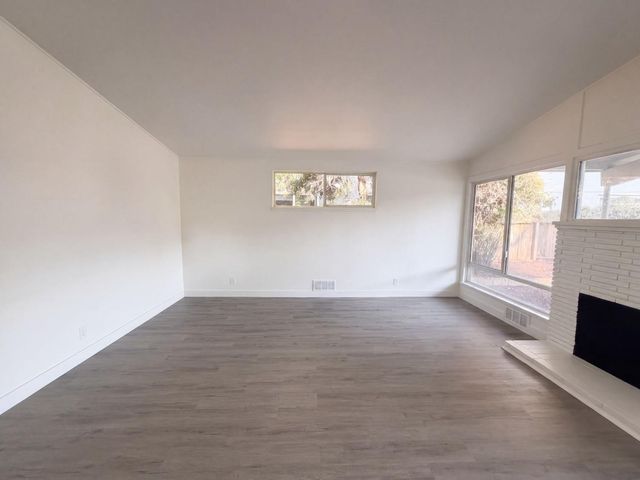 4224 Boone Ln, Sacramento, CA 95821
