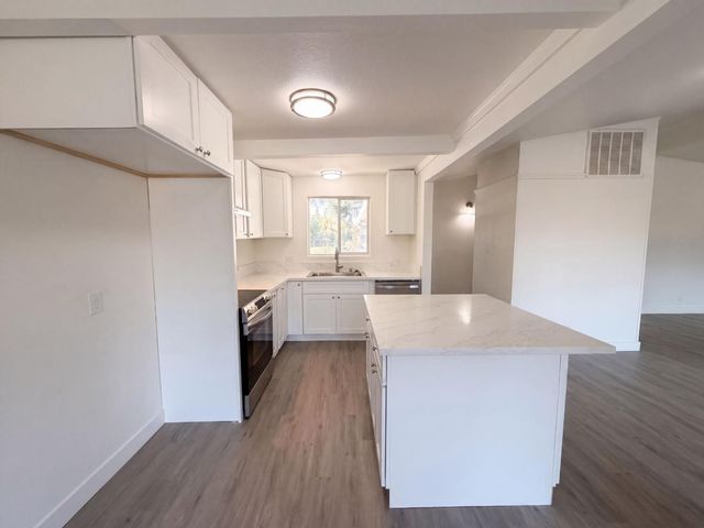 4224 Boone Ln, Sacramento, CA 95821