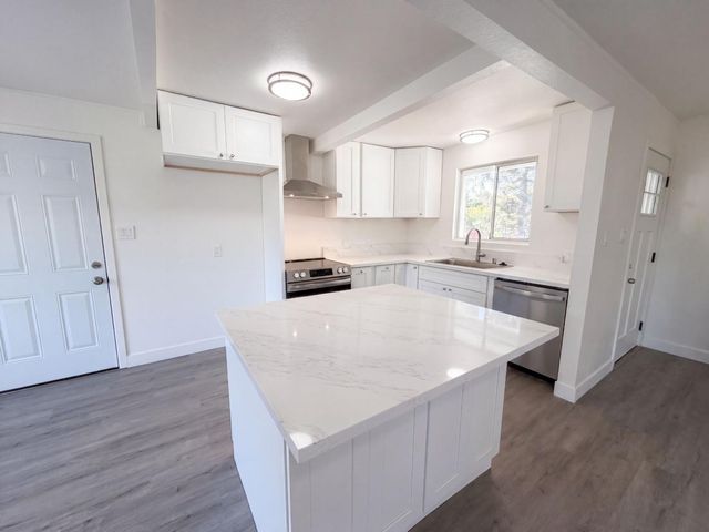 4224 Boone Ln, Sacramento, CA 95821