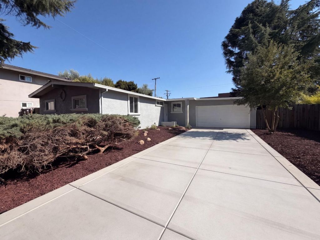4224 Boone Ln, Sacramento, CA 95821