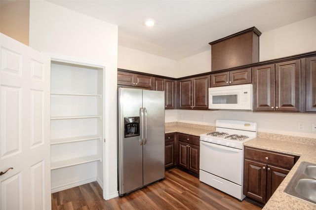 1125 Lake Road, La Marque, TX 77568