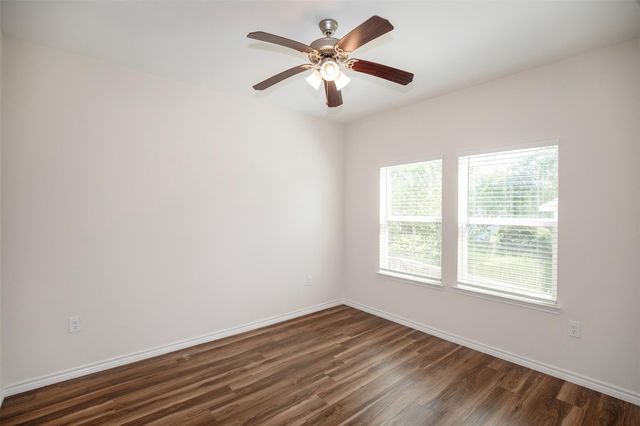 1125 Lake Road, La Marque, TX 77568