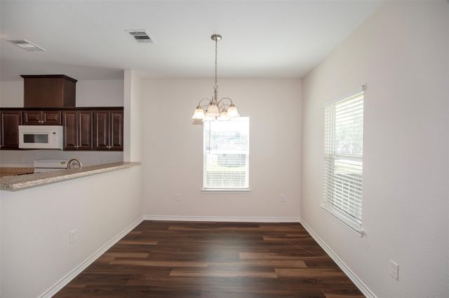 1125 Lake Road, La Marque, TX 77568