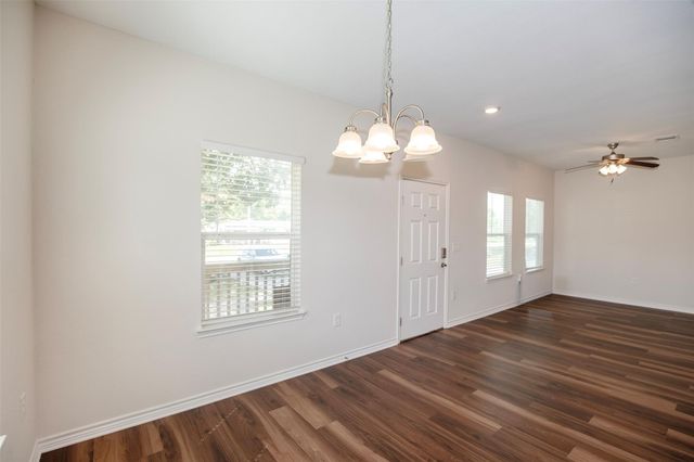 1125 Lake Road, La Marque, TX 77568
