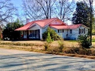 115 W Baker Street, Jefferson, SC 29718