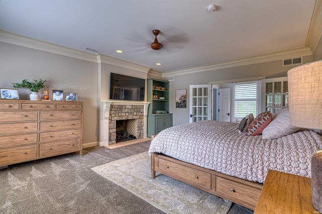 5800 Temper Trail Court, Evansville, IN 47720