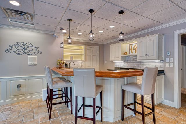 5800 Temper Trail Court, Evansville, IN 47720