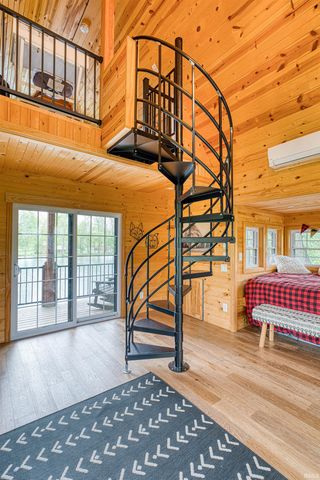 5800 Temper Trail Court, Evansville, IN 47720