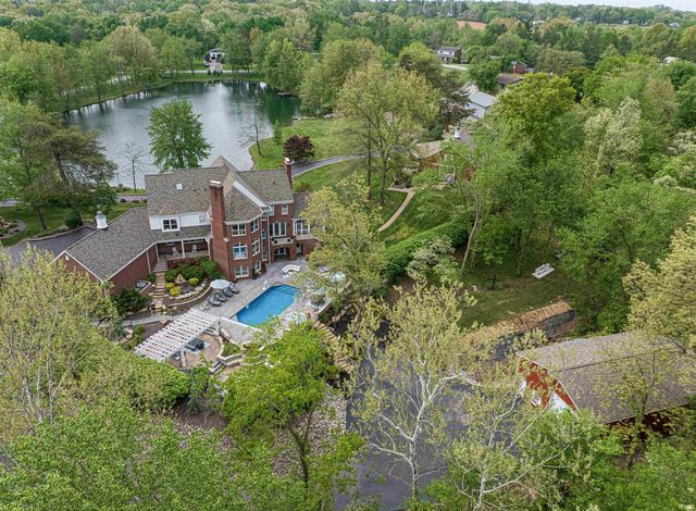 5800 Temper Trail Court, Evansville, IN 47720