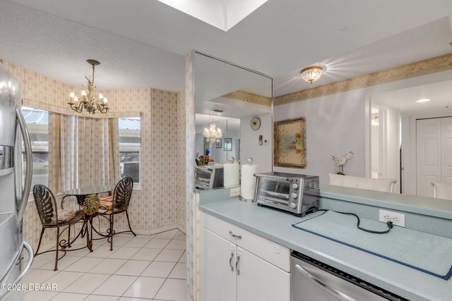 2700 N Peninsula Ave Apt 211, New Smyrna Beach, FL 32169