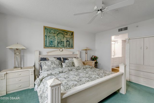 2700 N Peninsula Ave Apt 211, New Smyrna Beach, FL 32169