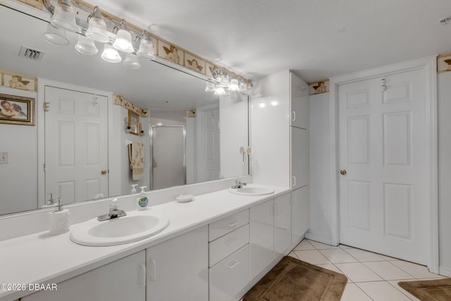 2700 N Peninsula Ave Apt 211, New Smyrna Beach, FL 32169