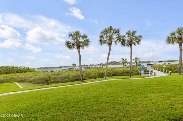 2700 N Peninsula Ave Apt 211, New Smyrna Beach, FL 32169