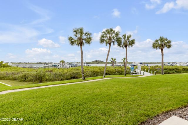 2700 N Peninsula Ave Apt 211, New Smyrna Beach, FL 32169