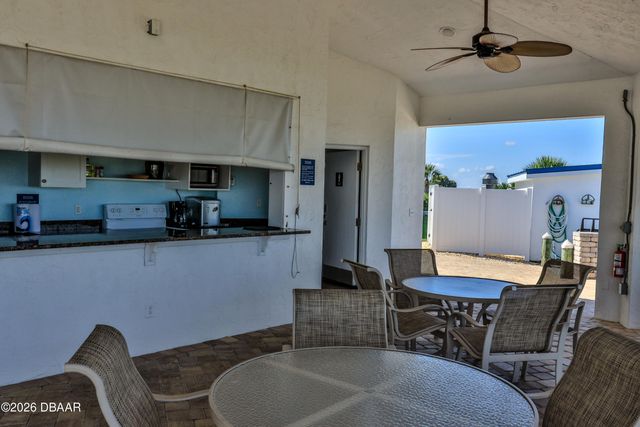 2700 N Peninsula Ave Apt 211, New Smyrna Beach, FL 32169