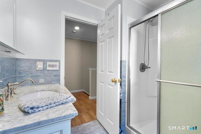 2 Brickham Way, Burlington, CT 06013