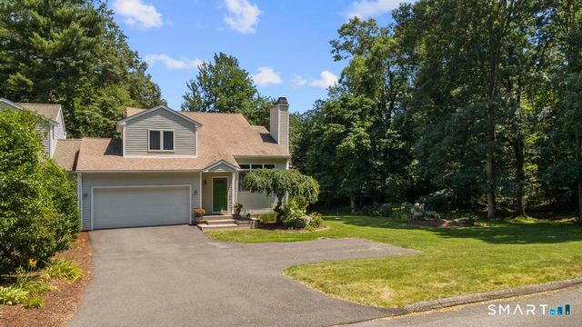 2 Brickham Way, Burlington, CT 06013