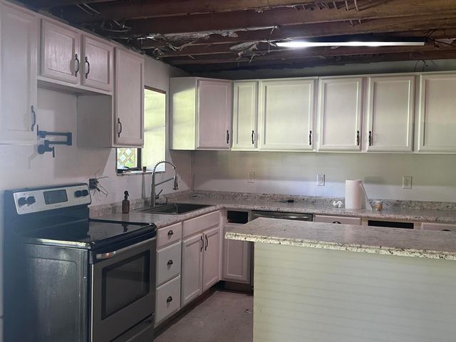 1865 Blair School Road, Russell Springs, KY 42642