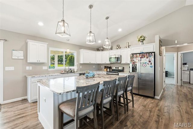 150 Moore Estates Drive, Troy, MO 63379