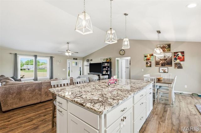 150 Moore Estates Drive, Troy, MO 63379