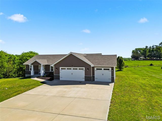 150 Moore Estates Drive, Troy, MO 63379