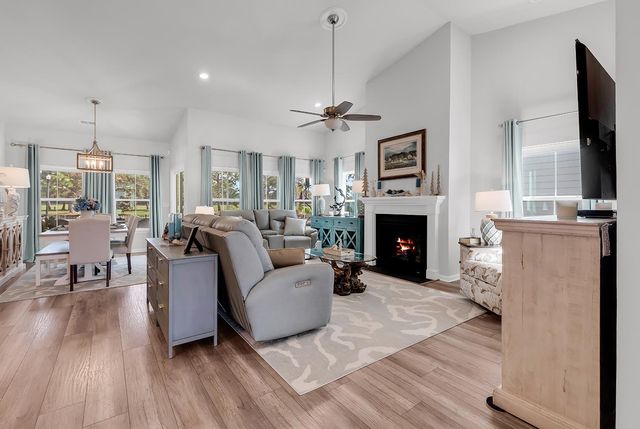 5672 Canary Island Ct., Myrtle Beach, SC 29577