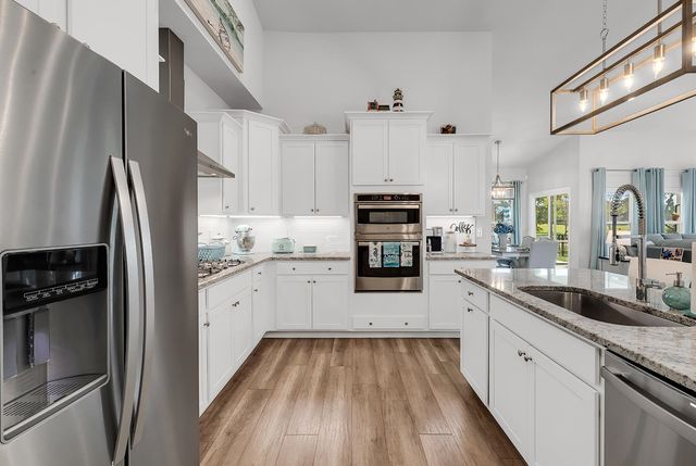 5672 Canary Island Ct., Myrtle Beach, SC 29577