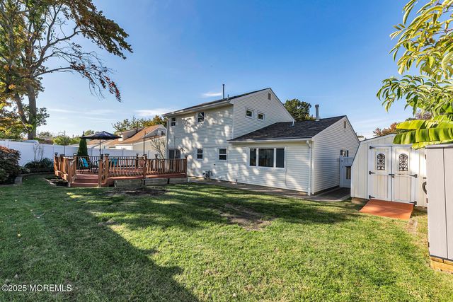 21 Hemlock Street, Hazlet, NJ 07730