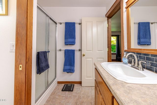 3350 NE Stonebrook Loop, Bend, OR 97701