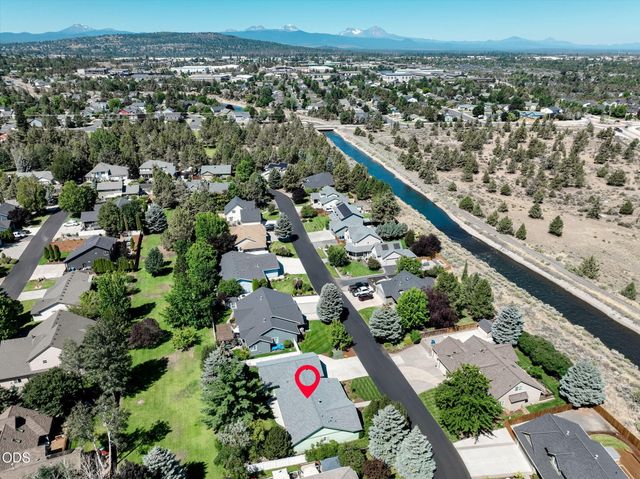 3350 NE Stonebrook Loop, Bend, OR 97701