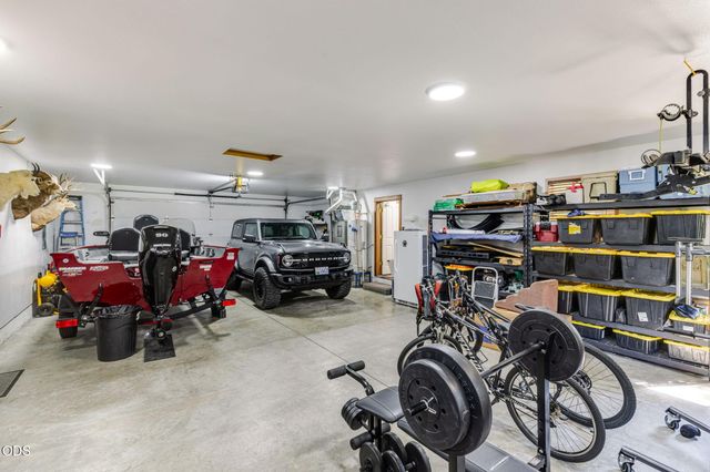 3350 NE Stonebrook Loop, Bend, OR 97701