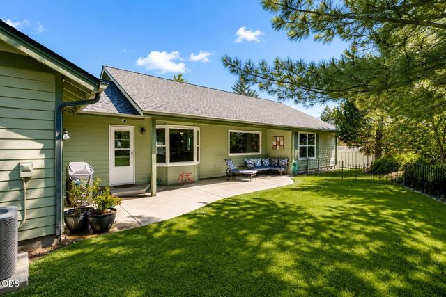 3350 NE Stonebrook Loop, Bend, OR 97701
