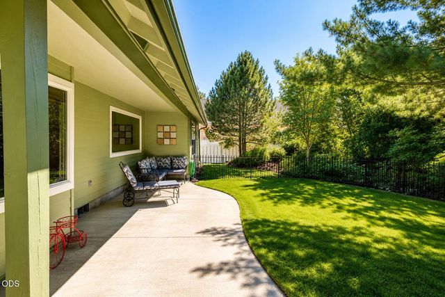 3350 NE Stonebrook Loop, Bend, OR 97701