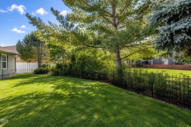 3350 NE Stonebrook Loop, Bend, OR 97701